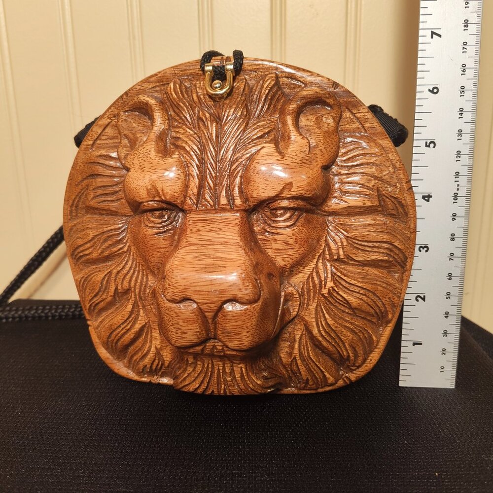 Vintage Hand-Carved Acacia Wood Lion Head Shoulder Bag from Timmy Woods Collecti - Picture 9 of 10
